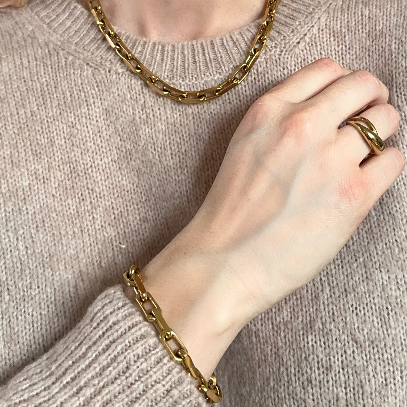 CHAIN BRACELET