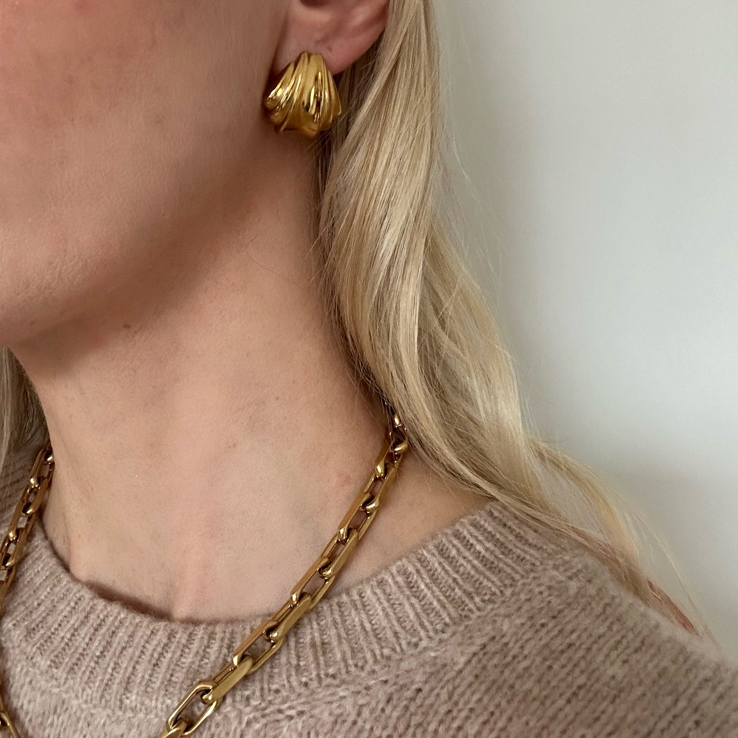 CHAIN NECKLACE